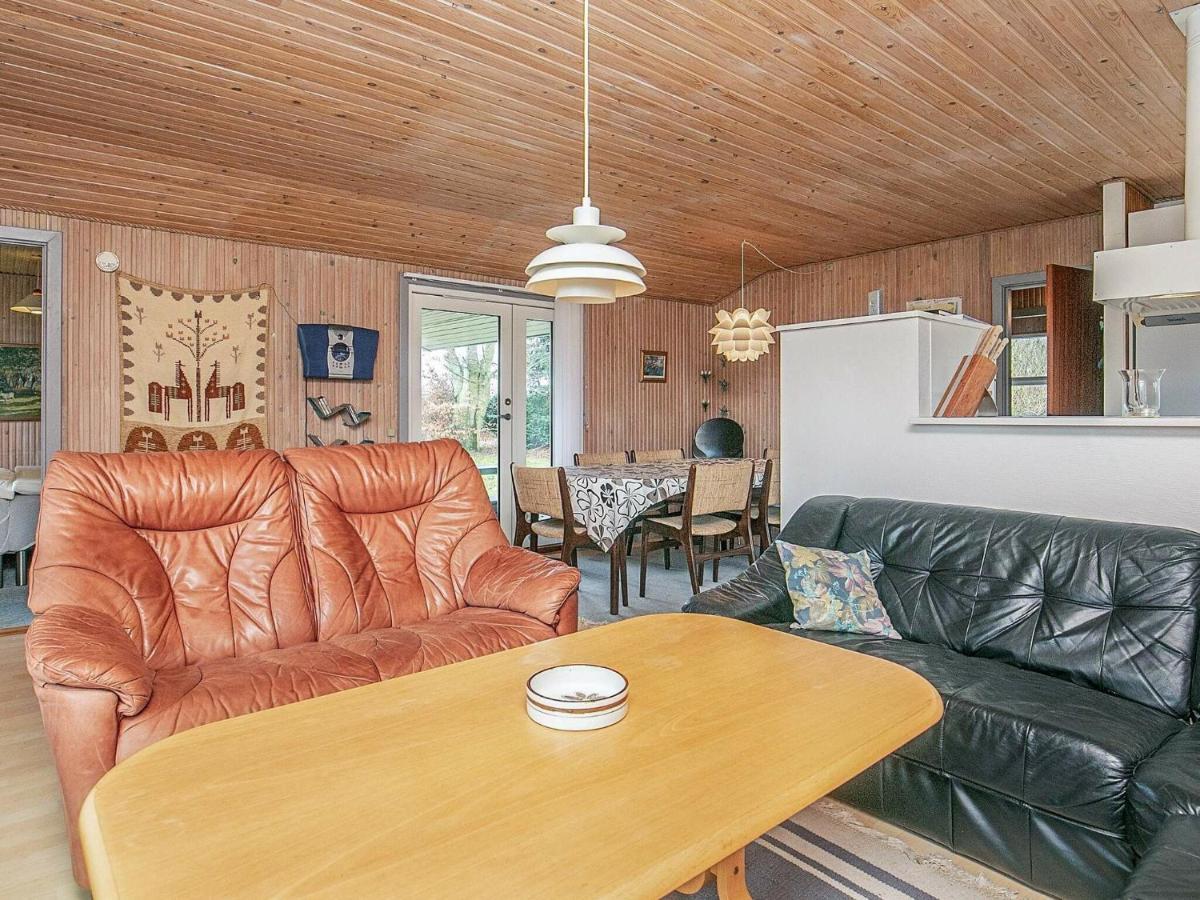 8 Person Holiday Home In Hesselager Exterior foto